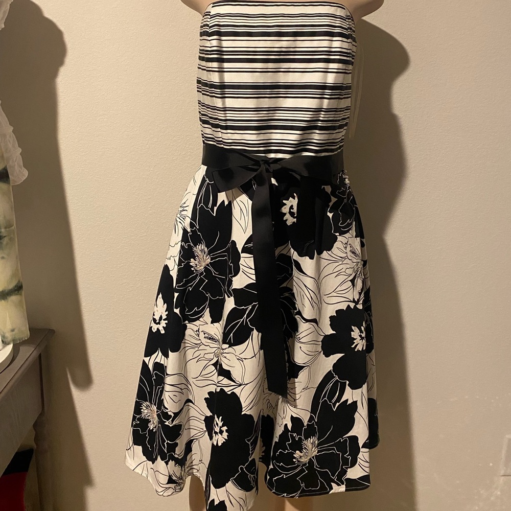 Michelle Antonelli Vintage black/white dress size10 floral with sequins